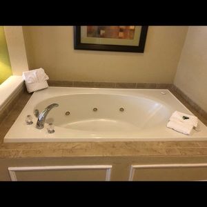 Meet your Posher, Luis